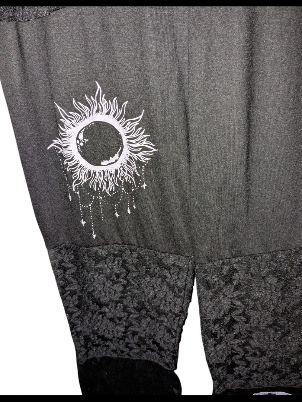 Black Leggings Sun/Moon/Lace Size Large - Picture 4 of 10